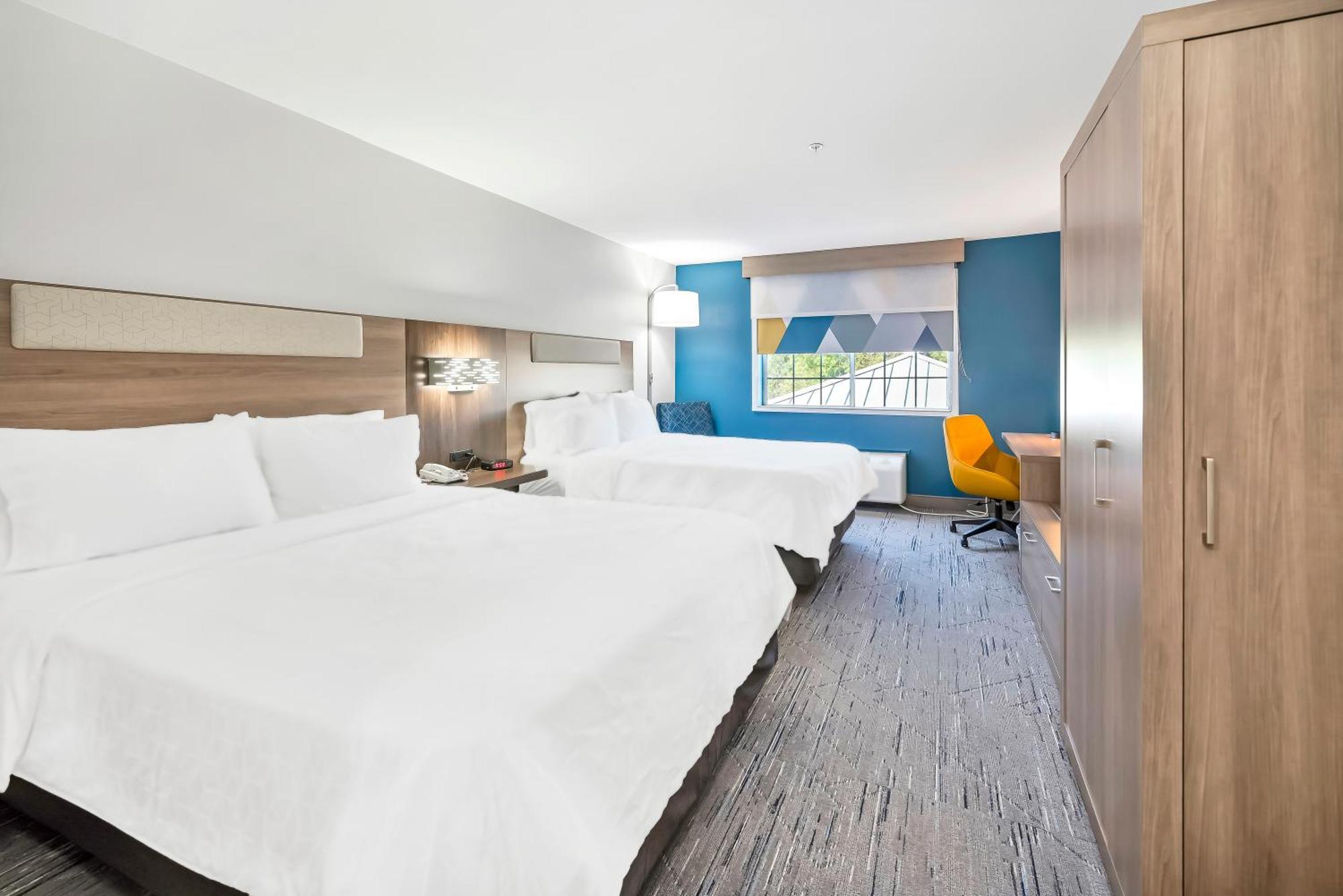 Holiday Inn Express Palestine By Ihg Buitenkant foto