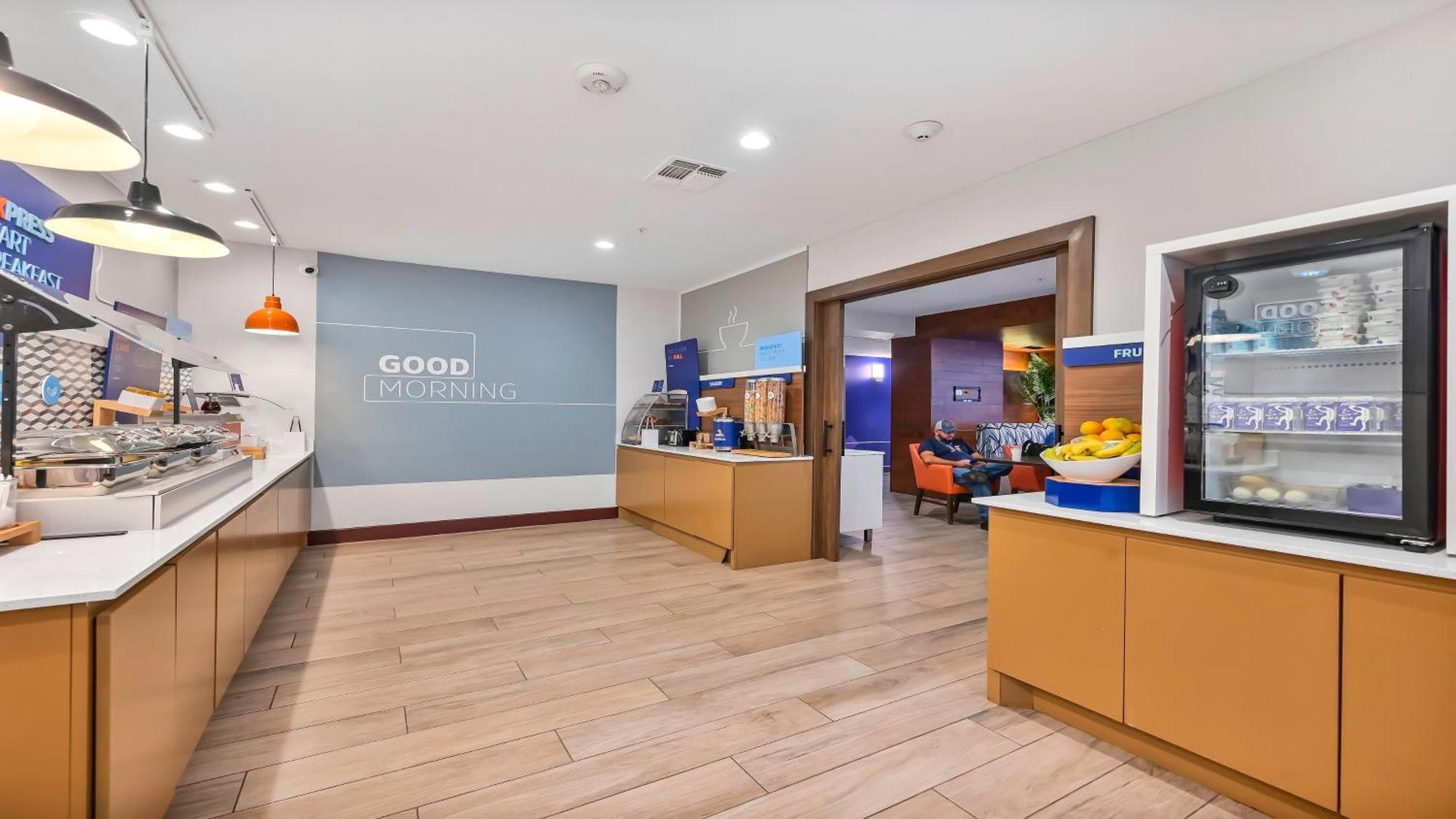 Holiday Inn Express Palestine By Ihg Buitenkant foto